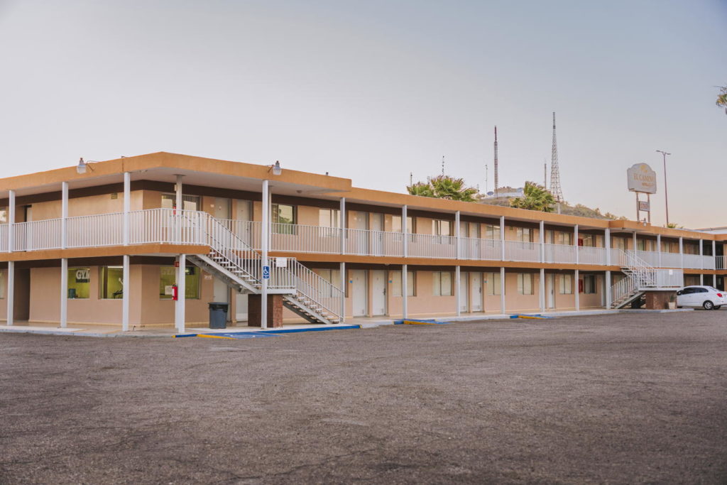 El Camino Hotel & Suites Caborca Sonora